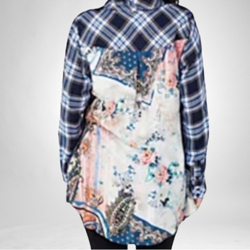 Tolani Collection Flannel Plaid Shacket Blue + Floral SZ MP - Picture 9 of 10